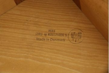 北欧ビンテージ　デンマーク　チーク材　Vejle Stole og Mobelfabrik　シンプルでナチュラルな雰囲気が魅力的なラウンドテーブル(ダイニングテーブル、2人掛け、ヴィンテージ)(R-058682)