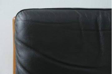 ジャパンヴィンテージ　チーク材　メンズライクスタイルの空間づくりに活躍する本革ダイニングチェア　(R-058684)