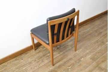 ビンテージ家具　ジャパンヴィンテージ　チーク材　メンズライクスタイルの空間づくりに活躍する本革ダイニングチェア2脚セット(レザー、椅子、イス)(R-058687)