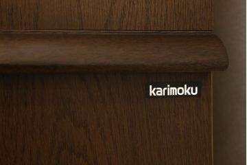 中古　美品　カリモク家具　クラシカルな佇まいが魅力的なキャビネット(キュリオケース、飾り棚、食器棚、収納棚)(R-058691)