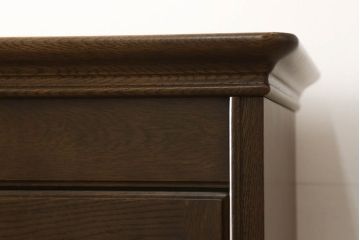 中古　美品　カリモク家具　クラシカルな佇まいが魅力的なキャビネット(キュリオケース、飾り棚、食器棚、収納棚)(R-058691)
