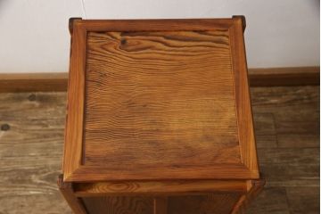 中古　指物工芸家具　肥松(こえまつ)　漆塗り　和モダンな空間づくりにおすすめ!趣深いフロアスタンド(フロア照明、間接照明、スタンドライト)(R-058694)