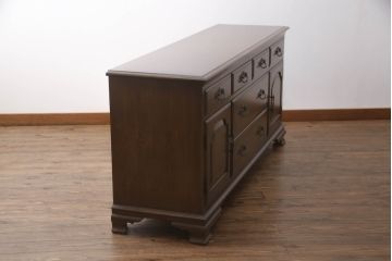 中古　横浜クラシック家具　ノックオンウッド(knockonwood)　Hand Made　上品なデザインが美しいサイドチェスト(サイドボード、引き出し、リビングボード)(R-058702)