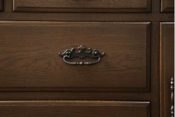 中古　横浜クラシック家具　ノックオンウッド(knockonwood)　Hand Made　上品なデザインが美しいサイドチェスト(サイドボード、引き出し、リビングボード)(R-058702)
