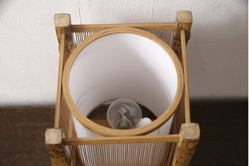 ヴィンテージ照明　和製ビンテージ　美品　希少!!　駿河竹千筋細工師　野田貞一作　然林房　和の情緒あふれる行灯(行燈、スタンド照明、テーブルライト)(R-058707)