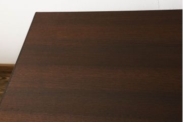 イギリスビンテージ　オーク材　X型の脚が目を引く、カントリースタイルの空間づくりにおすすめのダイニングテーブル(ヴィンテージ)(R-058709)