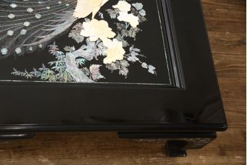 中古　美品　まるで美術品のような螺鈿細工が美しい漆塗り座卓(ローテーブル)(R-058710)