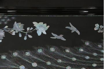 中古　美品　まるで美術品のような螺鈿細工が美しい漆塗り座卓(ローテーブル)(R-058710)