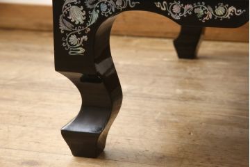 中古　美品　まるで美術品のような螺鈿細工が美しい漆塗り座卓(ローテーブル)(R-058710)
