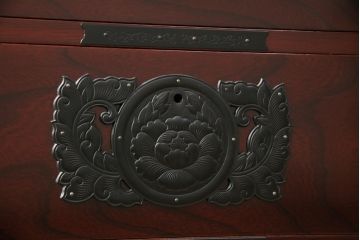 中古　美品　田中家具　ケヤキ材　風格ある和の趣を演出してくれる二本松伝統家具の重ね箪笥(衣装箪笥、引き出し)(定価約40万円)(R-058711)