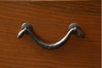 和製アンティーク　ヒノキ材　春慶塗(しゅんけいぬり)　飛騨高山　上品な佇まいが美しい高山衣装箪笥・上段(衣装タンス、和箪笥、チェスト、引き出し、時代箪笥)(R-058722)