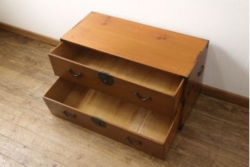 和製アンティーク　ヒノキ材　春慶塗(しゅんけいぬり)　飛騨高山　上品な佇まいが美しい高山衣装箪笥・下段(衣装タンス、和箪笥、チェスト、引き出し、時代箪笥)(R-058723)
