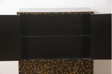 中古　希少!　黒漆金彩風　花唐草文様　細やかな文様が美しい工芸箪笥(収納たんす、和箪笥、整理タンス、収納棚、キャビネット)(R-058724)