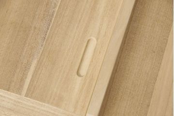 中古　小振りなサイズがお部屋に取り入れやすい加茂総桐帯箪笥(板盆付き、並厚、桐たんす、着物箪笥、和タンス)(R-058726)