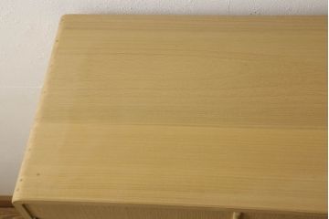 中古　小振りなサイズがお部屋に取り入れやすい加茂総桐帯箪笥(板盆付き、並厚、桐たんす、着物箪笥、和タンス)(R-058726)