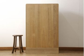 中古　小振りなサイズがお部屋に取り入れやすい加茂総桐帯箪笥(板盆付き、並厚、桐たんす、着物箪笥、和タンス)(R-058726)
