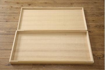 中古　美品　最高級　木芸美術家具作家 桑田允友(桑允)作　欅(ケヤキ)玉杢　中桐　スッキリとしたデザインが目を引く衣装箪笥(定価約150万円)(着物タンス、衣装箪笥、引き出し、桐箪笥、和たんす)(R-058728)
