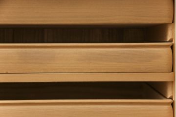 中古　美品　伝統工芸士　中田静夫　すっきりとした佇まいが気品を感じさせる紀州総桐箪笥(定価約180万円)(胴丸、桐たんす、着物箪笥、和タンス、引き出し、バラ売り可能)(R-058734)
