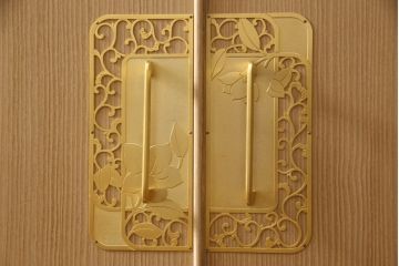 中古　美品　伝統工芸士　中田静夫　すっきりとした佇まいが気品を感じさせる紀州総桐箪笥(定価約180万円)(胴丸、桐たんす、着物箪笥、和タンス、引き出し、バラ売り可能)(R-058734)