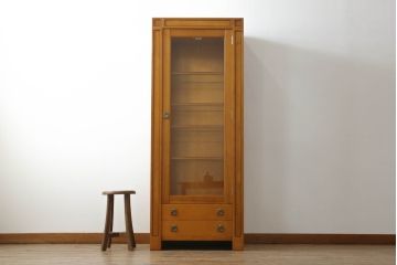中古　モリシゲ(MORISHIGE/森繁)　ナチュラルな色合いが温かみを感じさせるキャビネット(キュリオケース、ガラスケース、飾り棚、戸棚)(R-058736)