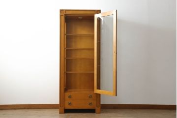 中古　モリシゲ(MORISHIGE/森繁)　ナチュラルな色合いが温かみを感じさせるキャビネット(キュリオケース、ガラスケース、飾り棚、戸棚)(R-058736)