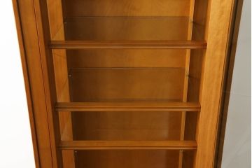 中古　モリシゲ(MORISHIGE/森繁)　ナチュラルな色合いが温かみを感じさせるキャビネット(キュリオケース、ガラスケース、飾り棚、戸棚)(R-058736)