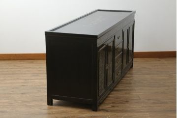中古　美品　高級品　韓国民芸家具　圧巻!　繊細な螺鈿(ラデン)細工が美しく描かれたサイドボード(収納棚、戸棚、リビングボード)(定価約120万円)(R-058745)