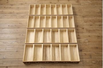 和製ビンテージ　美品　高級品　引き出し36杯　花梨(カリン)無垢材　美しい木肌が上品な印象の薬箪笥(定価約48万円)(小引き出し、小物収納、ヴィンテージ)(R-058747)