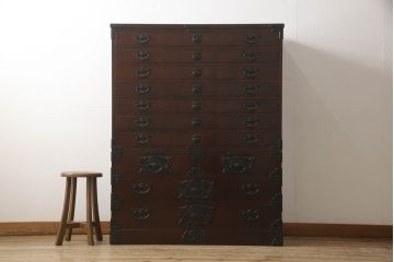 中古　美品　伝統工芸　岩谷堂箪笥　レアモデル!!　威厳漂う佇まいが品の良さを高める衣装タンス(定価約60万円)(整理箪笥、チェスト、引き出し)(R-058763)