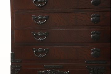 中古　美品　伝統工芸　岩谷堂箪笥　レアモデル!!　威厳漂う佇まいが品の良さを高める衣装タンス(定価約60万円)(整理箪笥、チェスト、引き出し)(R-058763)