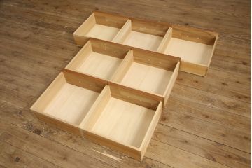 和製ヴィンテージ　チーク材　日田工芸　温かみのある木肌が魅力のナチュラルなキャビネット(収納棚、飾り棚、戸棚、ビンテージ)(R-058769)