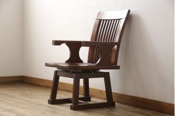 中古　未使用新古品　ニレ材　和モダンな雰囲気を醸し出す回転チェア(ダイニングチェア、板座チェア、アームチェア)(R-058773)