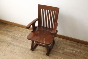 中古　未使用新古品　ニレ材　和モダンな雰囲気を醸し出す回転チェア(ダイニングチェア、板座チェア、アームチェア)(R-058775)