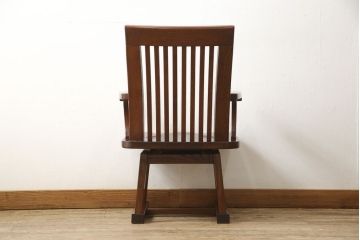中古　未使用新古品　ニレ材　和モダンな雰囲気を醸し出す回転チェア(ダイニングチェア、板座チェア、アームチェア)(R-058775)
