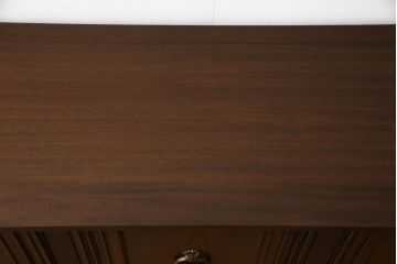 中古　DREXEL HERITAGE(ドレクセルヘリテイジ)　FRANCESCA(フランチェスカ)　品のあるデザインが高級感を高めるサイドボード(収納棚、戸棚、キャビネット、リビングボード)(R-058780)