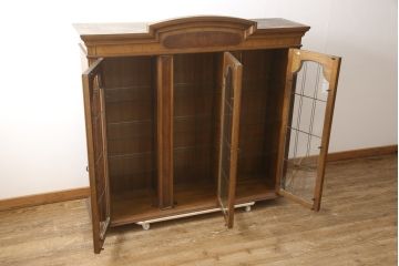 中古　DREXEL HERITAGE(ドレクセルヘリテイジ)　FRANCESCA(フランチェスカ)　品のあるデザインが高級感を高めるキャビネット(飾り棚、収納棚、戸棚)(R-058781)