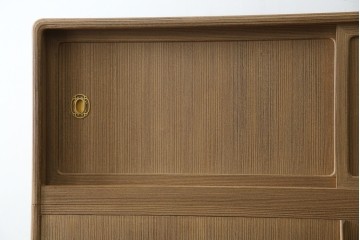 中古　美品　最高級　桐の松山(松山家具)　抜群の収納力!明るい木色と金色の金具が気品を漂わせる大阪泉州総桐箪笥　定価約200万円　(R-058783)