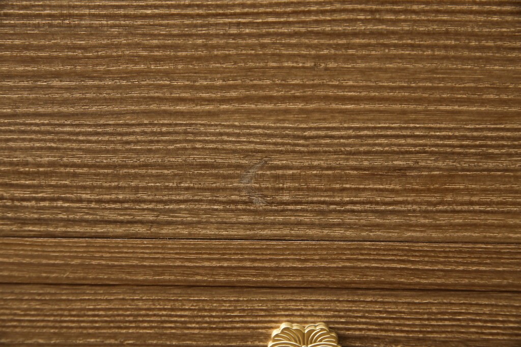 中古　美品　最高級　桐の松山(松山家具)　抜群の収納力!明るい木色と金色の金具が気品を漂わせる大阪泉州総桐箪笥　定価約200万円　(R-058783)