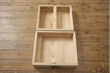 中古　宮内庁御用達桐匠　新井昇　上品な梅模様が金具を飾る桐箪笥(胴厚、四方丸、桐たんす、和タンス、収納箪笥、着物箪笥)(R-058784)