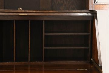 イギリスアンティーク　美品　Lloyd's Antiques(ロイズ・アンティークス)取り扱い　オーク材　ステンドグラス入り　クラシカルな佇まいが美しいビューローブックケース(ライティングビューロー、本箱、飾り棚、ワークデスク、在宅ワーク用)(R-058785)