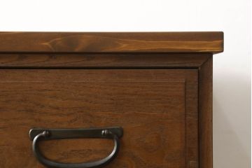 和製アンティーク　前面欅(ケヤキ)材　シンプルで取り入れやすい衣装箪笥(チェスト、時代箪笥、和タンス、引き出し)(R-058787)