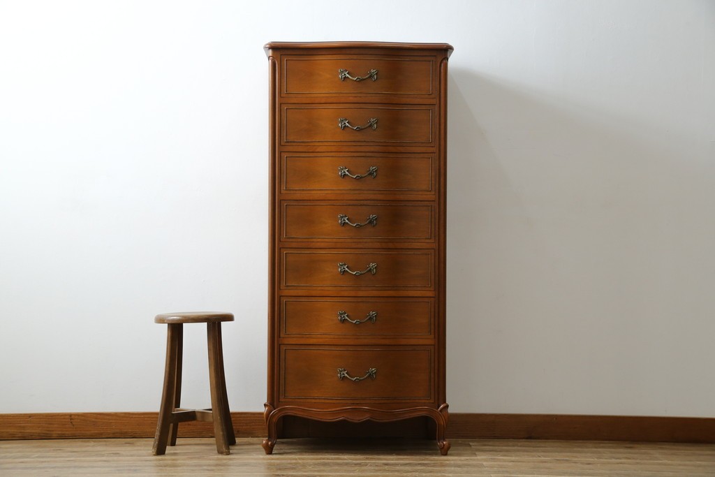 中古　美品　DREXEL HERITAGE(ドレクセルヘリテイジ)　Touraine(ツーレイン)シリーズ　上品な佇まいのランジェリーチェスト　(R-058792)