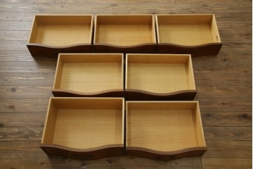 中古　美品　DREXEL HERITAGE(ドレクセルヘリテイジ)　Touraine(ツーレイン)シリーズ　上品な佇まいのランジェリーチェスト　(R-058792)