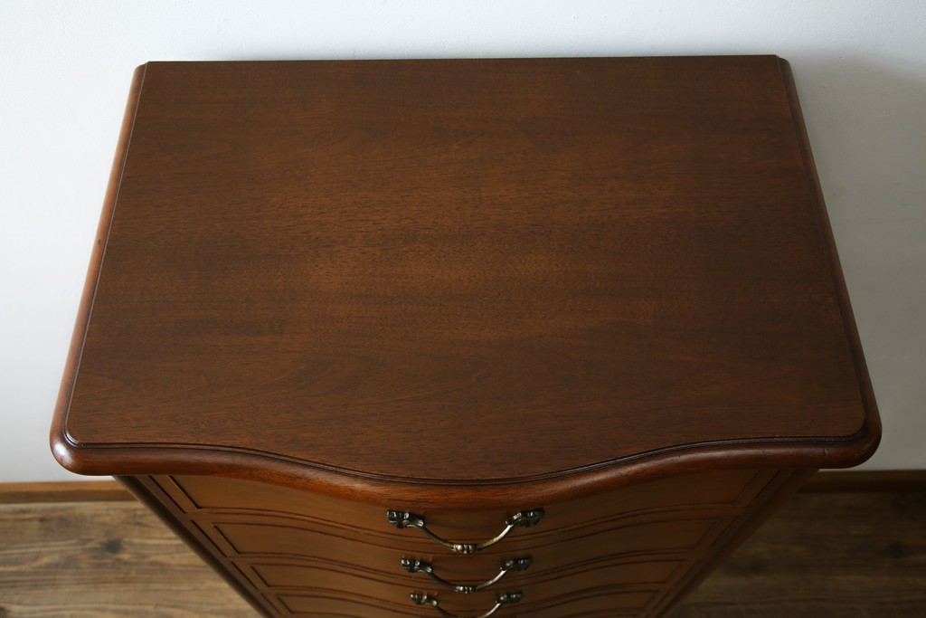 中古　美品　DREXEL HERITAGE(ドレクセルヘリテイジ)　Touraine(ツーレイン)シリーズ　上品な佇まいのランジェリーチェスト　(R-058792)