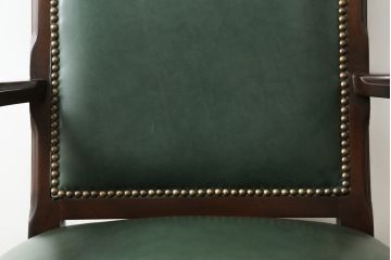 中古　美品　DREXEL HERITAGE(ドレクセルヘリテイジ)　本革　高級感ある佇まいが目を引くレザーデスクチェア(アームチェア、オフィスチェア、回転チェア)(R-058793)