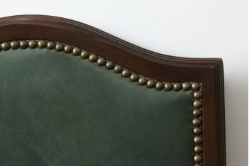中古　美品　DREXEL HERITAGE(ドレクセルヘリテイジ)　本革　高級感ある佇まいが目を引くレザーデスクチェア(アームチェア、オフィスチェア、回転チェア)(R-058793)