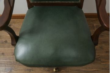 中古　美品　DREXEL HERITAGE(ドレクセルヘリテイジ)　本革　高級感ある佇まいが目を引くレザーデスクチェア(アームチェア、オフィスチェア、回転チェア)(R-058793)