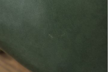 中古　美品　DREXEL HERITAGE(ドレクセルヘリテイジ)　本革　高級感ある佇まいが目を引くレザーデスクチェア(アームチェア、オフィスチェア、回転チェア)(R-058793)