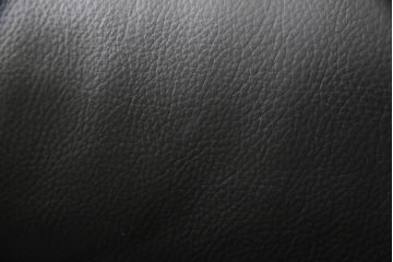 中古　美品　KELVIN GIORMANI (ケルビンジョルマーニ)　最高品質の本革が使われた重厚感あふれる2.5人掛けソファ(レザー、2人掛けソファ、3人掛けソファ、二人掛け、三人掛け)(定価約52万円)(R-058794)