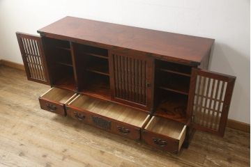 中古　美品　岩谷堂箪笥　和の趣あふれる佇まいが魅力的なサイドボード(収納棚、戸棚、リビングボード)(R-058795)